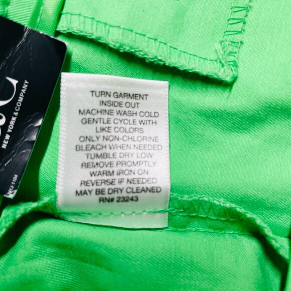 NWT New York & Co. Womens Green The Cros By Street Slim Leg Crop Pants Size 14 - Picture 7 of 9